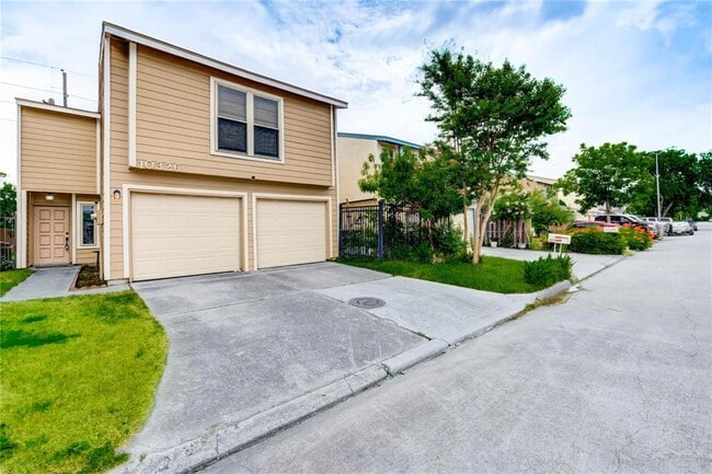 Building Photo - 10326 Bridgeland Ln