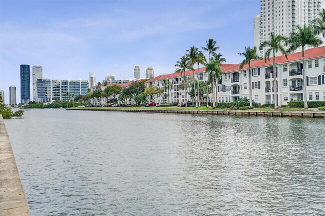 Building Photo - 3000 NE 188th St