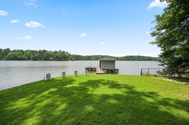 Building Photo - 138B Little River Run N