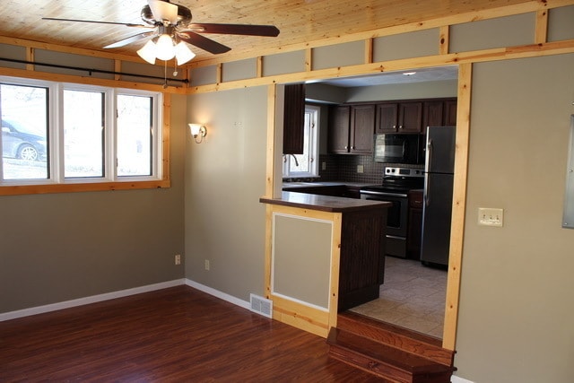Building Photo - Beautifully Remodeled 3-bedroom Home in a Great Location!