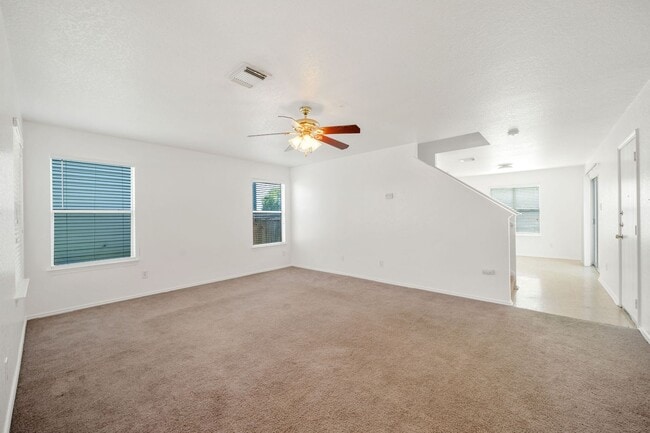Building Photo - 7 Kenrock Ridge