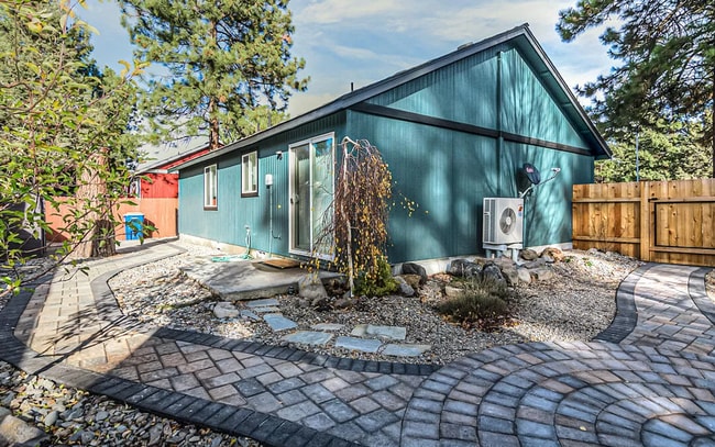 Building Photo - Fantastic 2 Bed/2 Bath with Fully Fenced Backyard - Lodgepole Drive