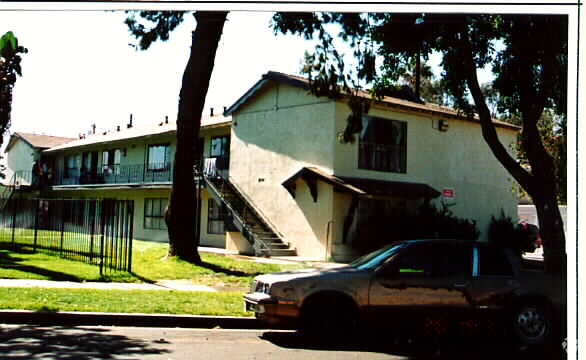 Primary Photo - 619 N Pauline St