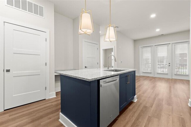 Building Photo - 2648 Sandy Plains Rd