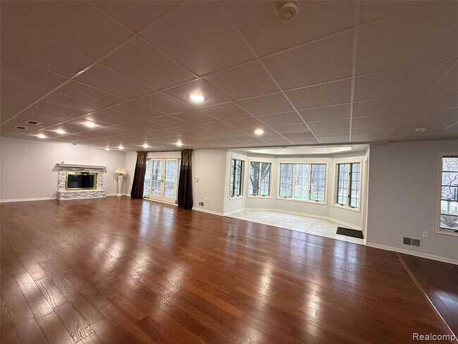 Building Photo - 23170 Inverness Ct