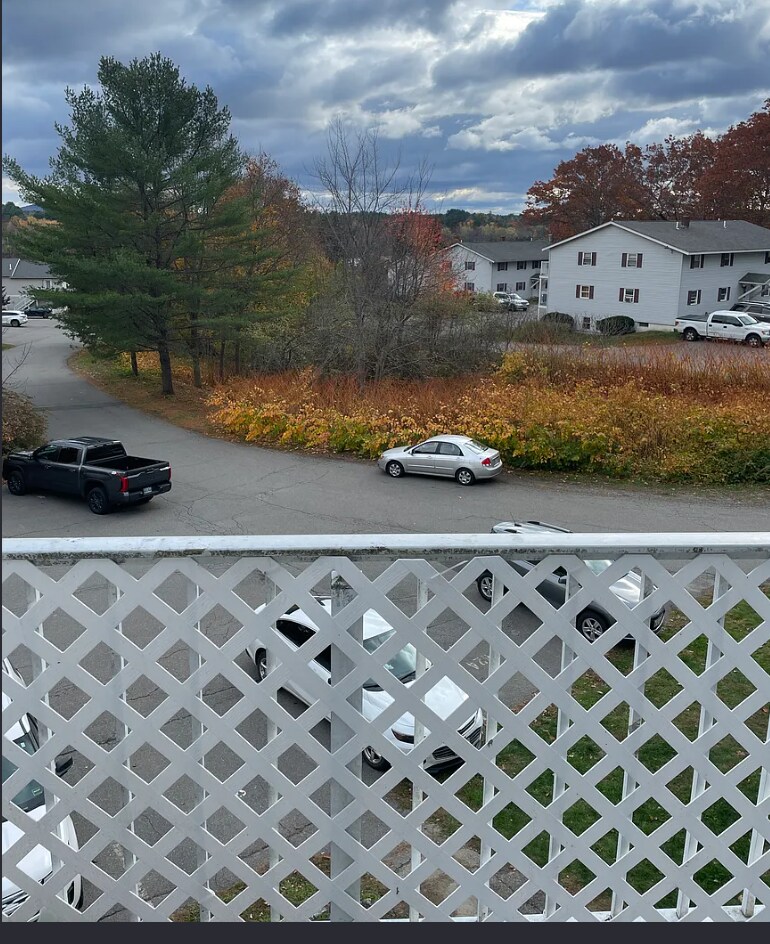 Building Photo - 826 State St