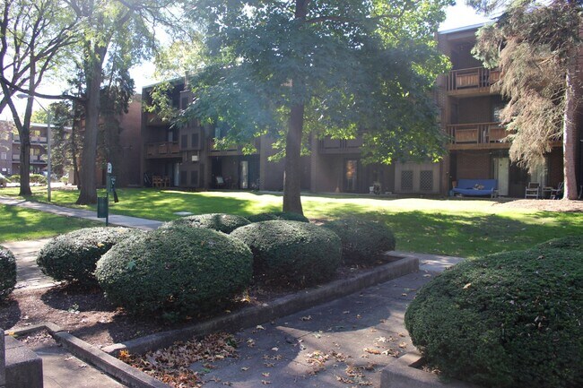 Building Photo - TRENT 568