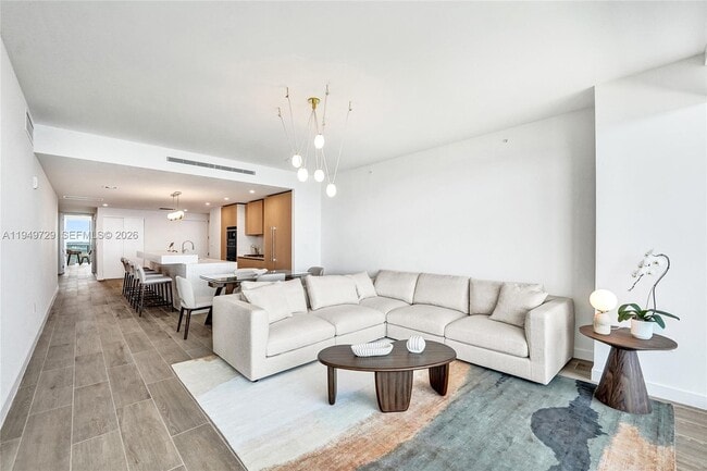 Building Photo - 900 N Ocean Blvd