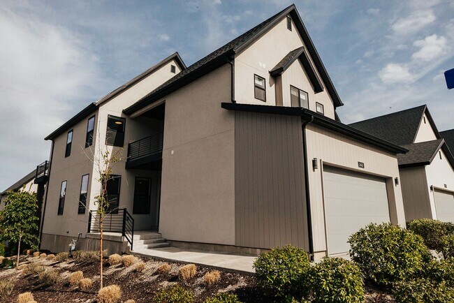 Building Photo - Stunning 4 Bedroom Home in Lehi with Great Amenities!