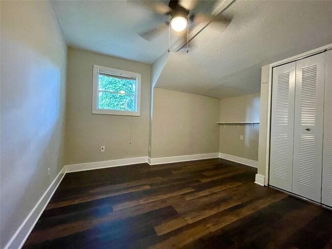 Building Photo - 3284 Stillwood Dr