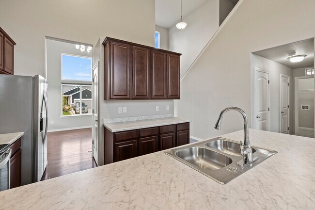 Building Photo - 9973 Castor Dr