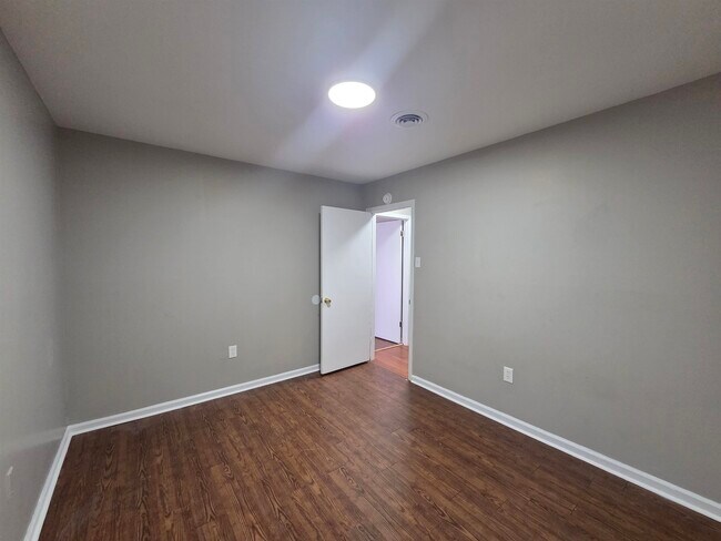 Building Photo - 5787 Northland Dr