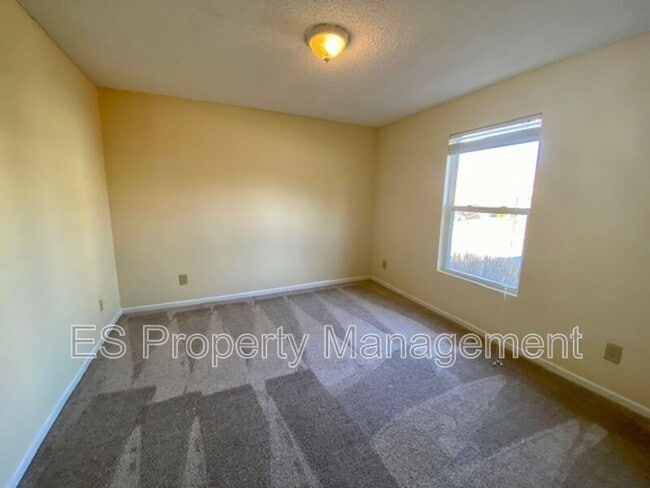 Building Photo - 10264 Cumberland Pointe Blvd