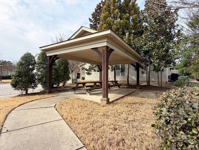 Building Photo - 8268 Primanti Blvd