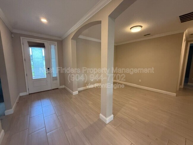 Building Photo - 104 Silver Reef Ln
