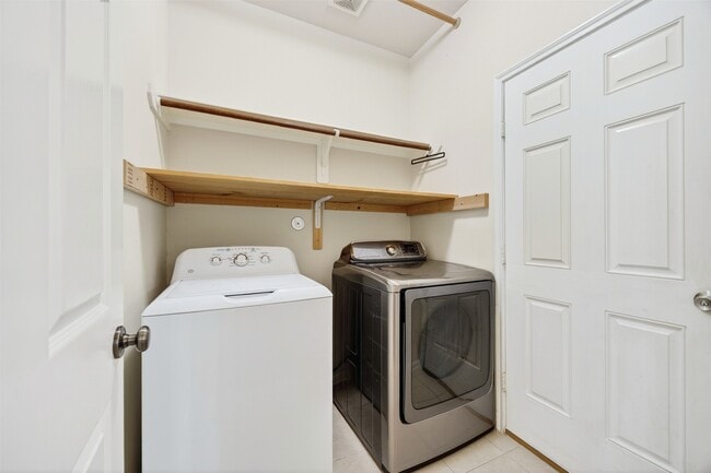 Building Photo - 11630 Forest Wind Ln