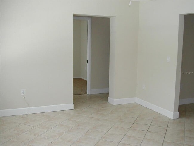 Building Photo - 3112 Chase Cir