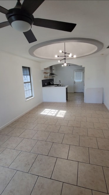 Building Photo - 3114 Cuernavaca Dr