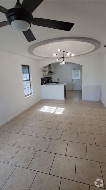 Building Photo - 3114 Cuernavaca Dr