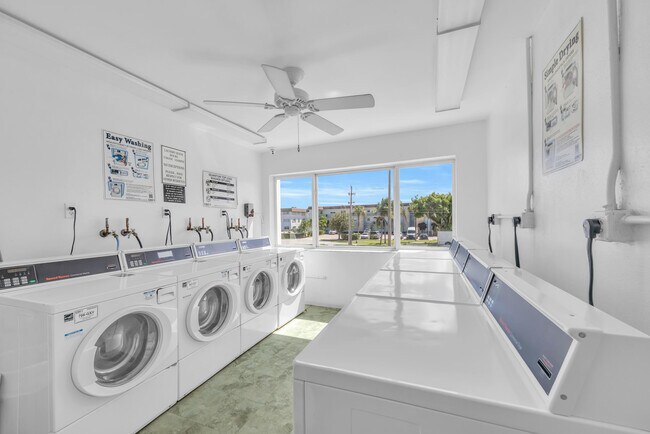 Building Photo - 125 Shore Ct