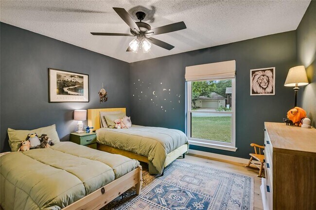 Building Photo - 6802 Rio Bravo Ln