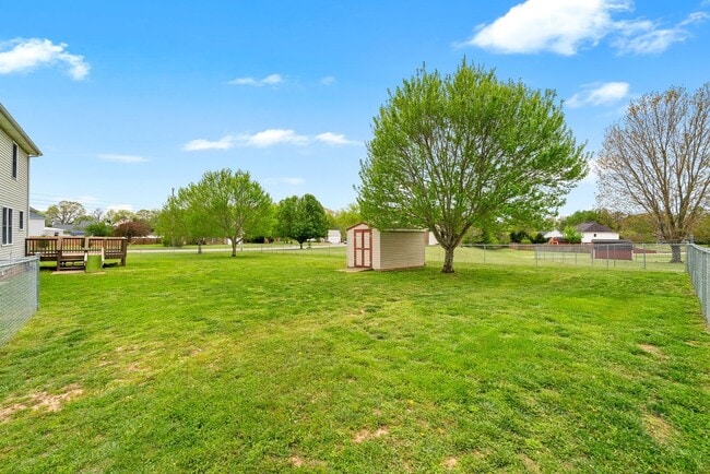 Building Photo - Pet-Friendly 3BR Home w/ 3-Car Garage, Fir...
