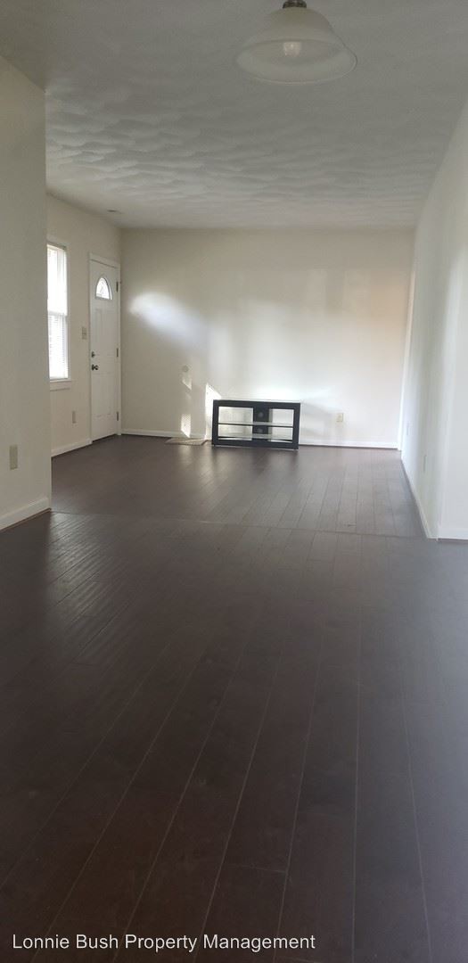 Building Photo - 3 br, 1 bath House - 6930 Riddick St