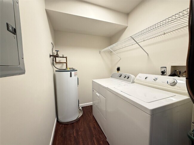 Building Photo - 3605 Tracey Rich Rd