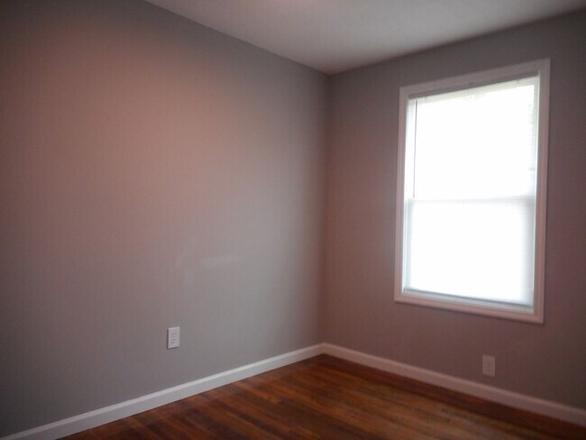 Building Photo - Affordable 3 Bedroom 1 Bath Augusta