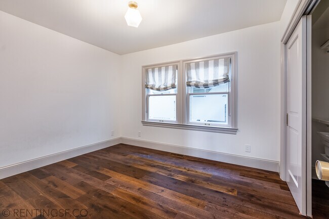 Building Photo - 2209 Steiner St
