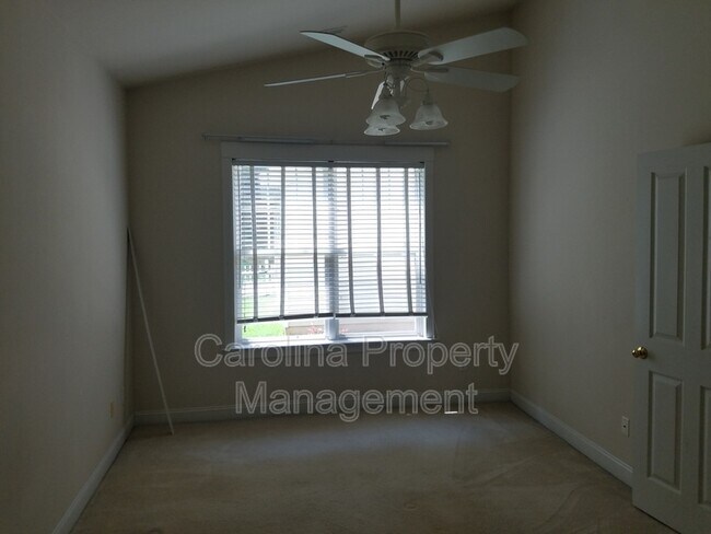 Building Photo - 11355 Deer Ridge Ln