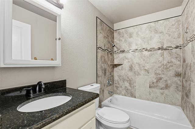 Building Photo - 3201 McCart Ave