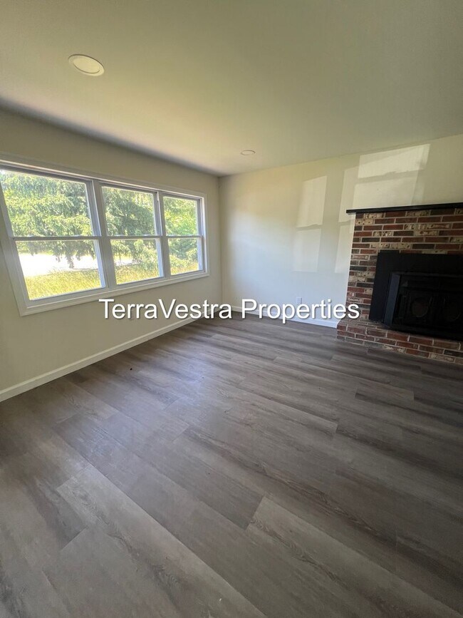 Building Photo - 3 Bed in Mullica Hill! Eligible for $500 Security Deposit.