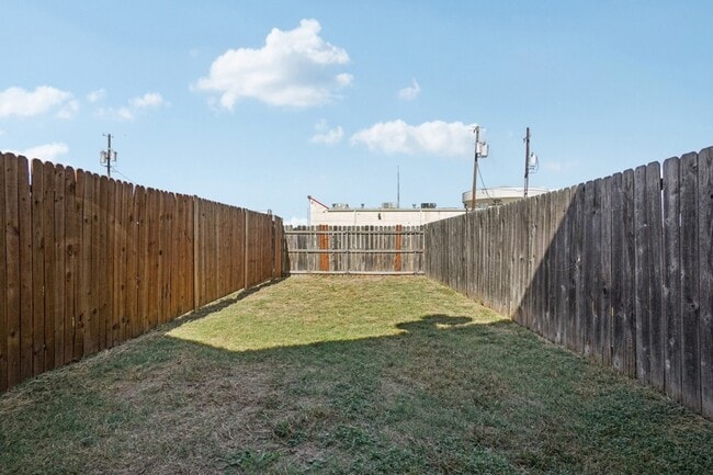 Building Photo - 4021 Preferred Pl