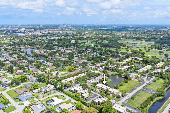 Building Photo - 2800 SW 87th Ave