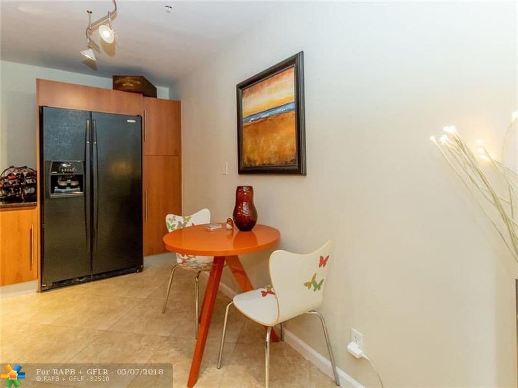 Building Photo - 3000 S Ocean Dr