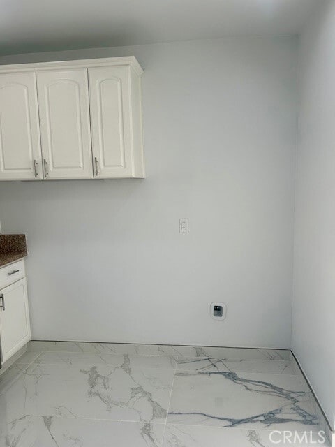 Building Photo - 5945 Riverton Ave