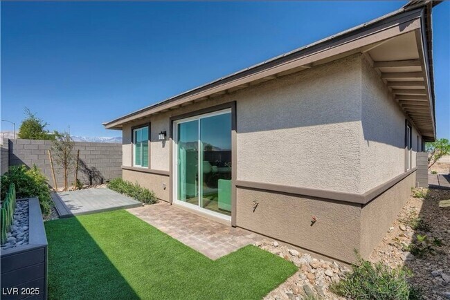 Building Photo - 9357 Aria Rdg Ave