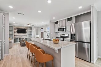 Building Photo - 1616 Swallowtail Dr