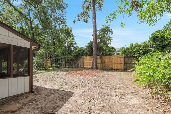 Building Photo - 2556 Panther Creek Rd