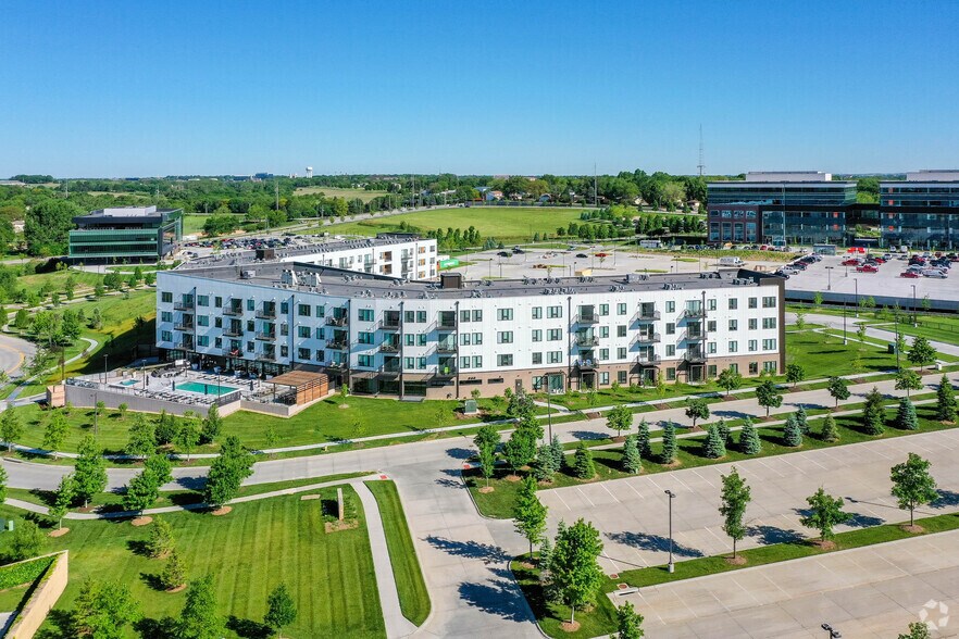 Avidor Omaha 55+ Active Adult Apartment Homes 13110 Sterling Ridge Dr