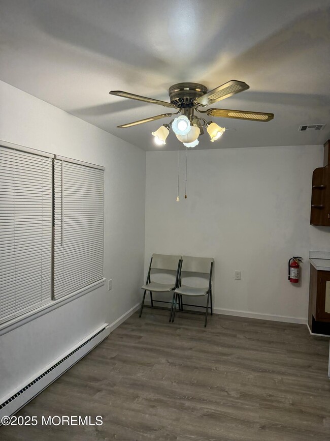 Building Photo - 435D Picardy Ct