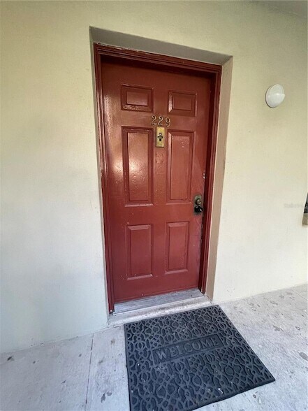 Building Photo - 3300 Fox Chase Cir