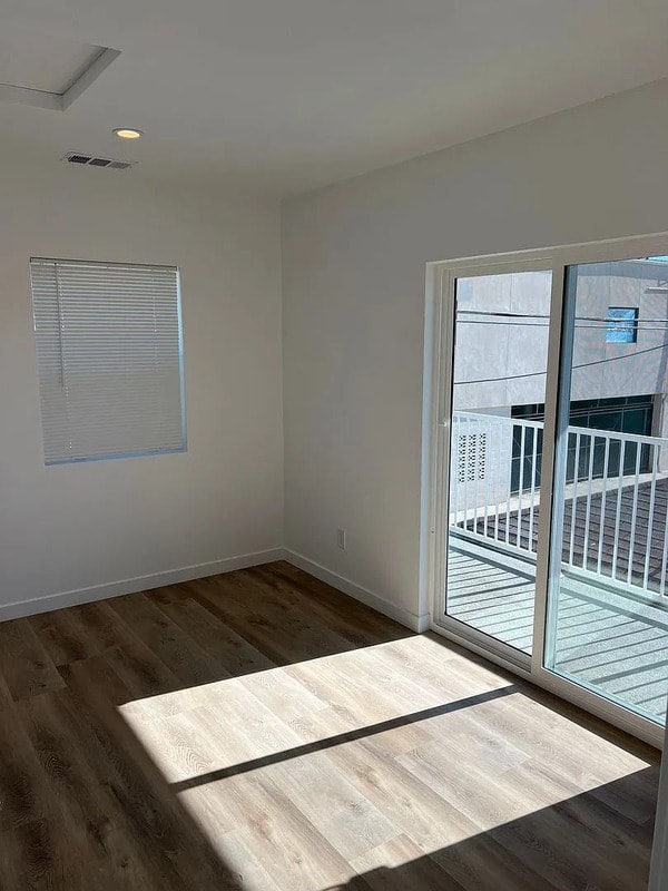 Building Photo - 2228 Conquista Ave