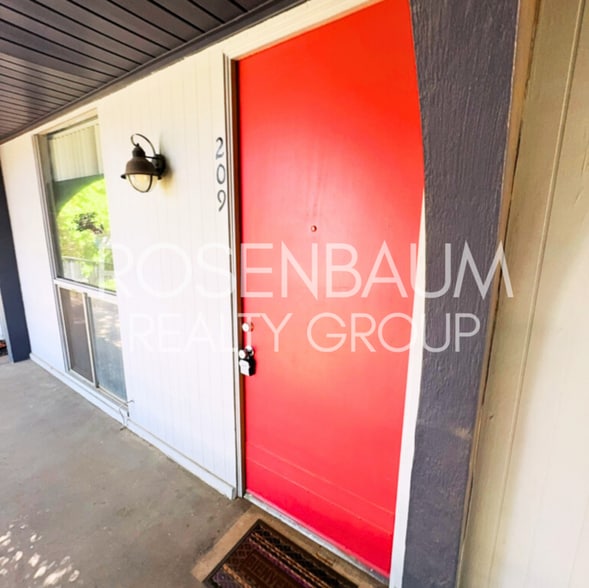 Building Photo - 6320 N 16th St