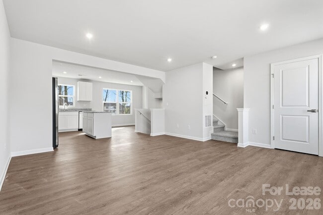 Building Photo - 7024 Capstan Ter