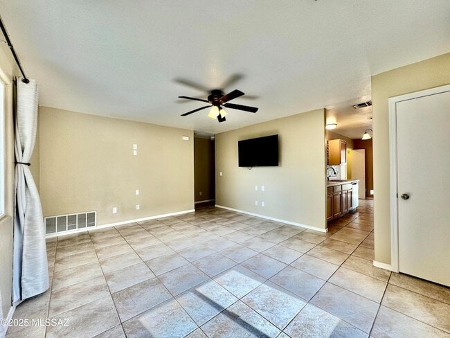 Building Photo - 2327 E Precious Shard Ct
