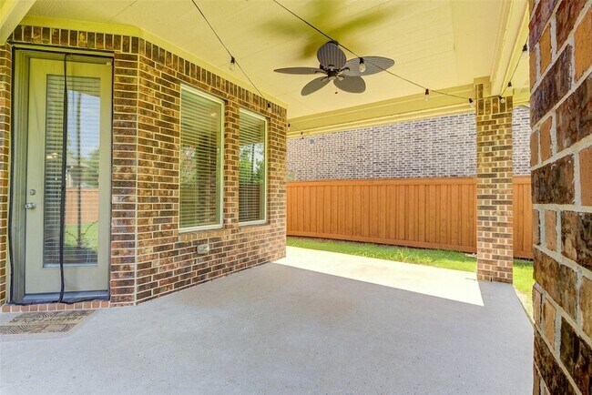 Building Photo - 4022 Steep Woods Dr