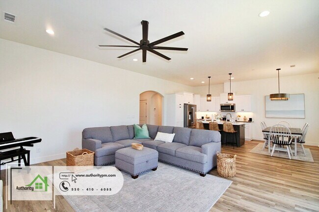 Building Photo - 4624 Pleasant Hills Dr