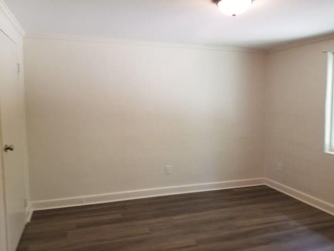 Building Photo - 1911 Peachtree St